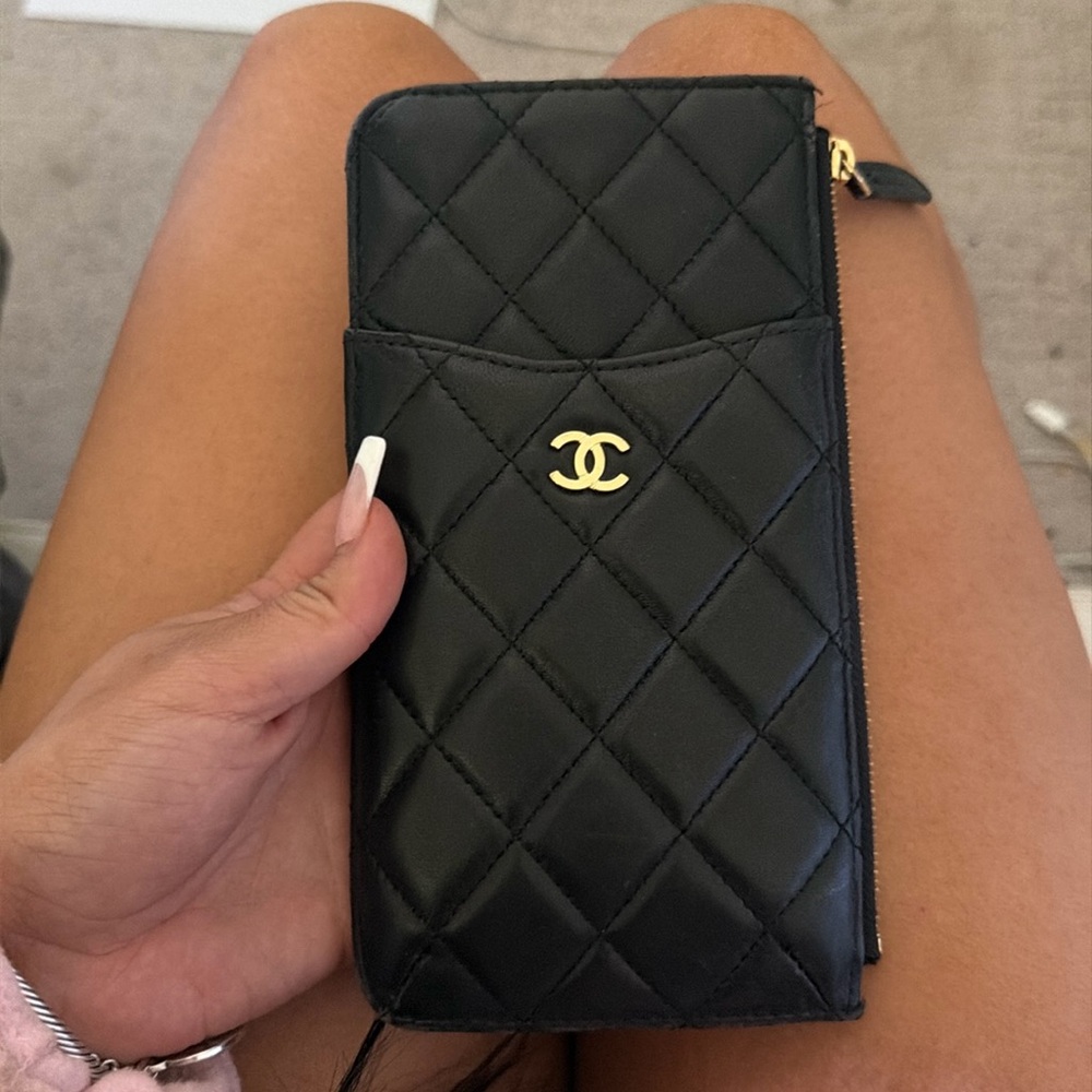Chanel wallet